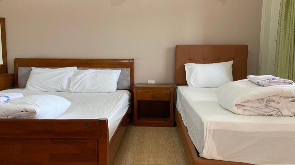 Prakaithong Hotel Amphoe Sawang Daen Din Екстериор снимка